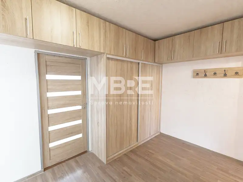 Pronájem bytu 2+1 58 m², Břidličná – náhled fotky 2