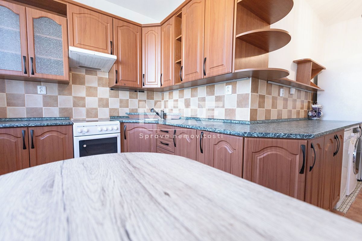 Pronájem bytu 2+1 58 m², Břidličná – fotka 1 z 3