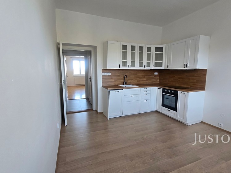 Wohnung 2+1 zur Miete, 77 m² (1 von 11)