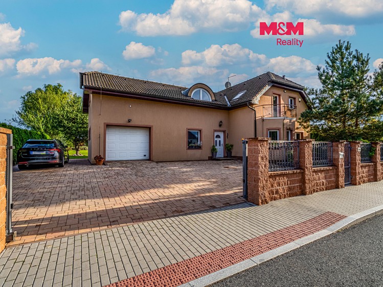 Будинок на продаж, 236 м² (1 з 30)