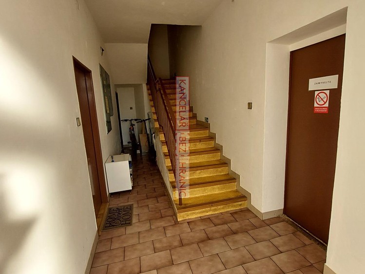 Pronájem bytu 1+1, 40 m² (9 z 9)