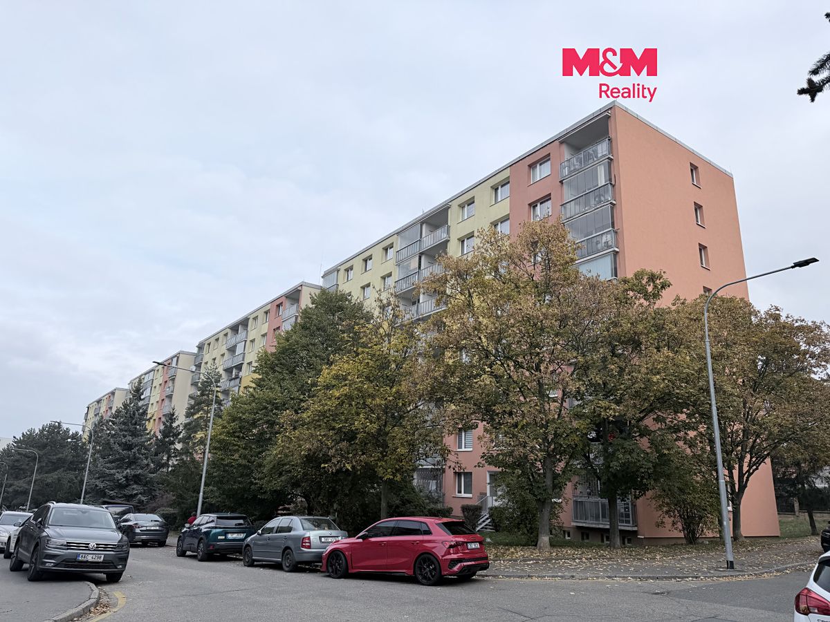 Prodej bytu 3+1 80 m², Praha – fotka 1 z 3