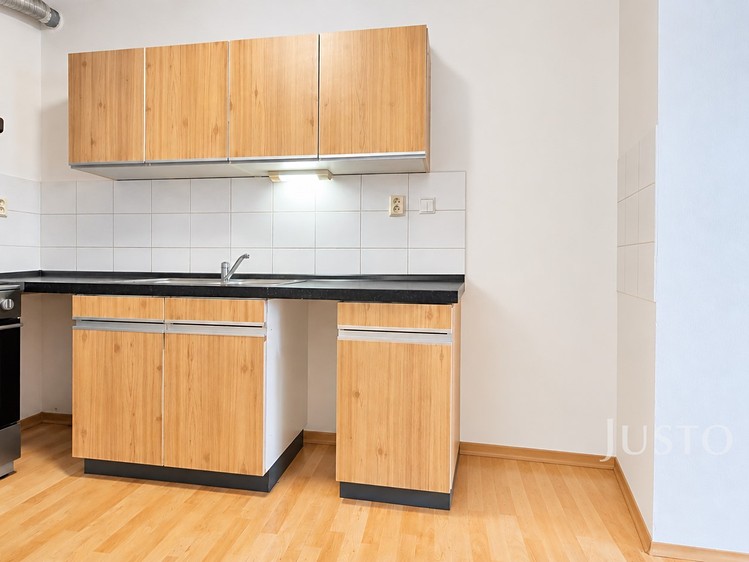 Pronájem bytu 2+kk, 57 m² (7 z 18)
