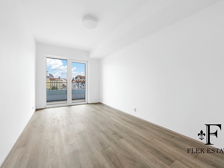 Квартира 4+kk на продаж, 138 м² (28 з 35)