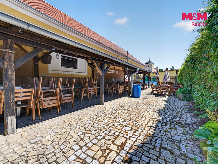 Prodej komerčního prostoru, 879 m² (9 z 19)