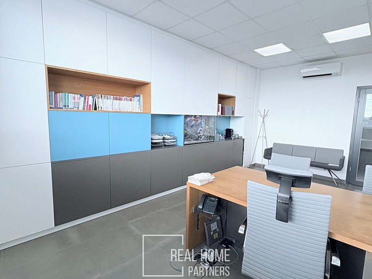 Комерційне приміщення в оренду, 24 м² (3 з 4)