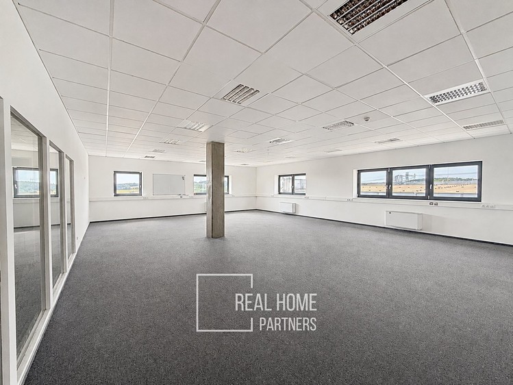 Комерційне приміщення в оренду, 563 м² (2 з 43)