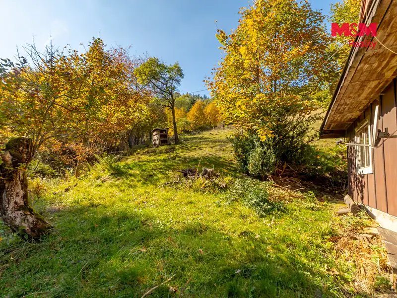 Prodej rodinného domu 147 m², pozemek 16462 m², Horní Lomná – náhled fotky 3