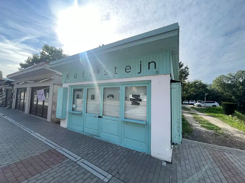 Prodej obchodního prostoru 54 m², Karlštejn – náhled fotky 1