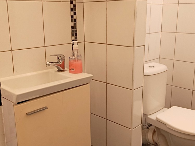 Pronájem komerčního prostoru, 21 m² (10 z 12)