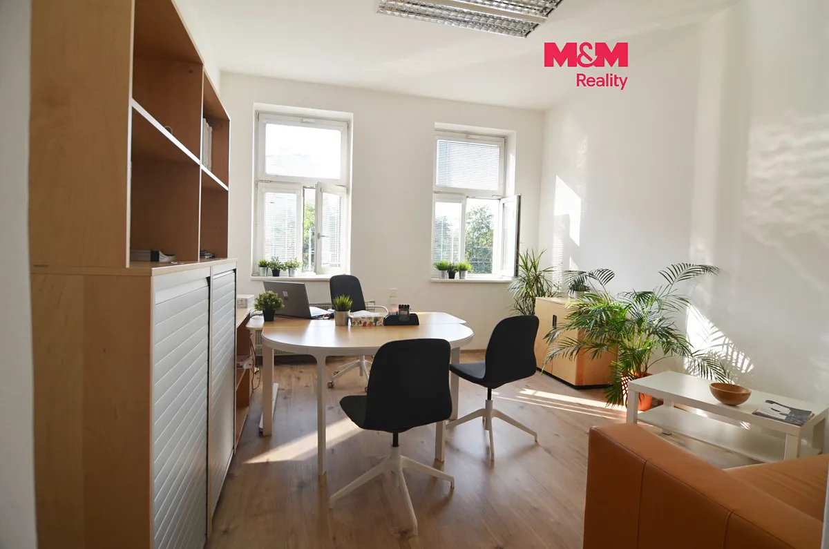 Pronájem kanceláře 61 m²
