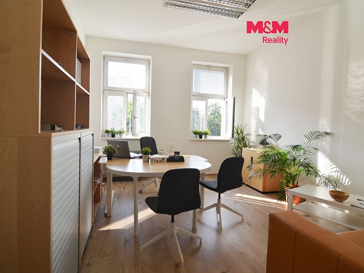 Комерційне приміщення в оренду, 61 м² (1 з 10)