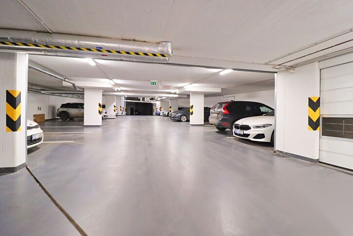 Pronájem garážového stání 6 m², Praha – fotka 1 z 3
