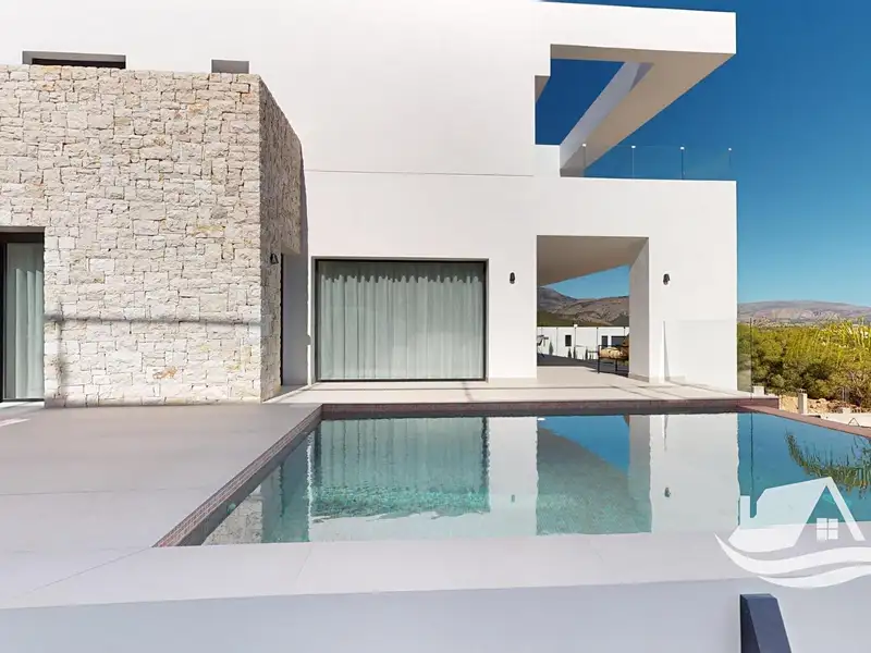 Prodej vily 188 m², pozemek 434 m², Polop – náhled fotky 3