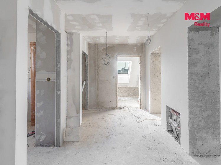 Prodej domu, 180 m² (2 z 26)