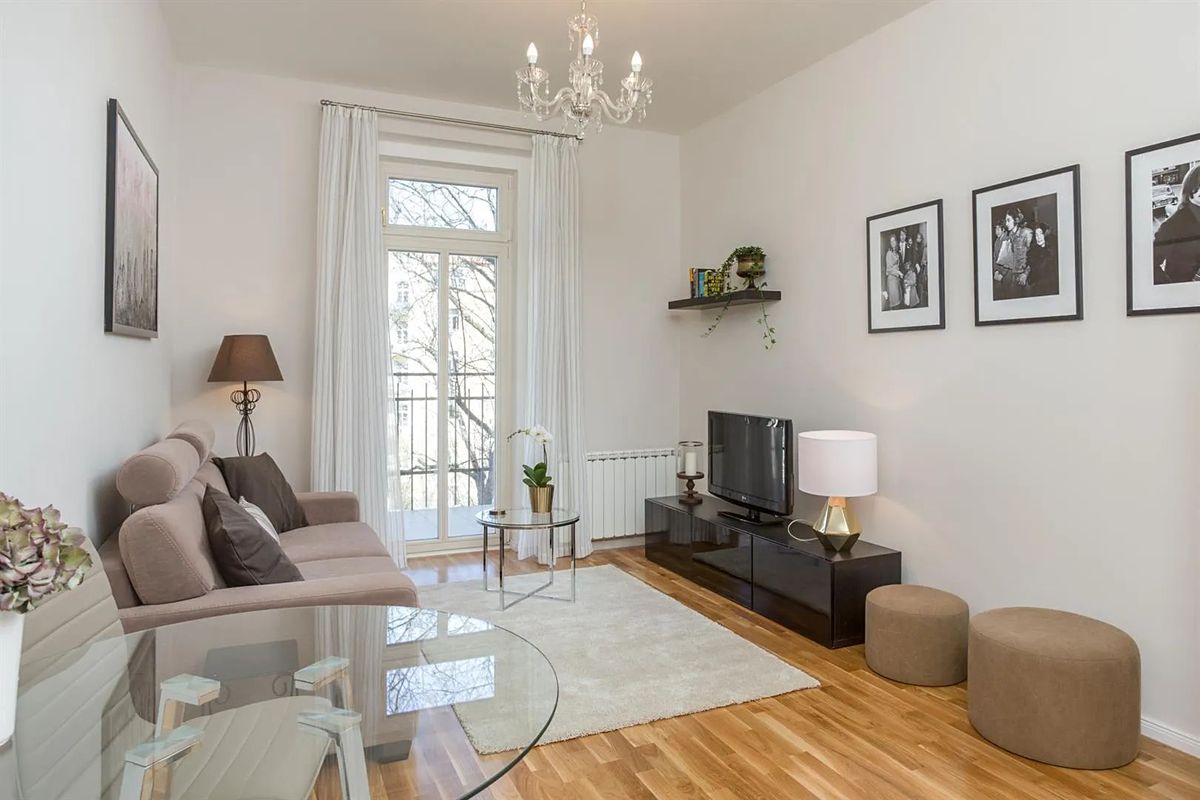Pronájem bytu 2+kk 48 m² – fotografie 2