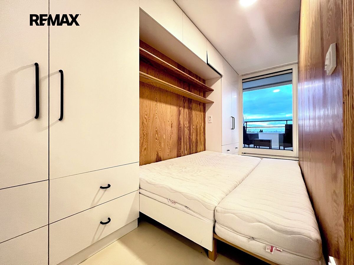 Pronájem bytu 1+kk 38 m² – fotografie 4