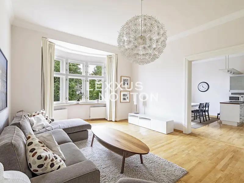 Pronájem bytu 3+1 108 m², Praha – náhled fotky 1