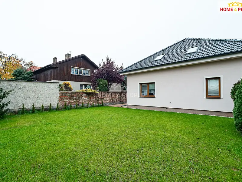 Pronájem rodinného domu 145 m², pozemek 526 m², Praha – náhled fotky 3