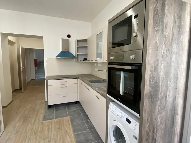 Pronájem bytu 2+1 44 m², Praha – náhled fotky 2