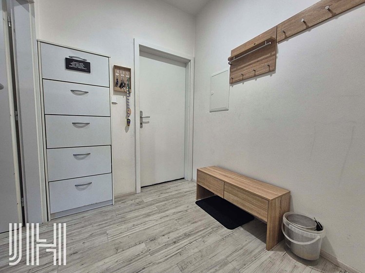 Квартира 2+kk в оренду, 55 м² (10 з 13)