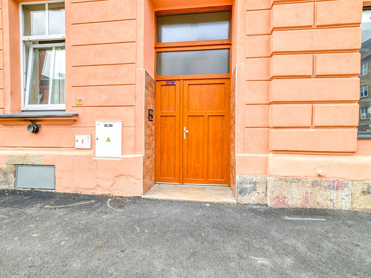 Pronájem bytu 1+1, 38 m² (17 z 21)
