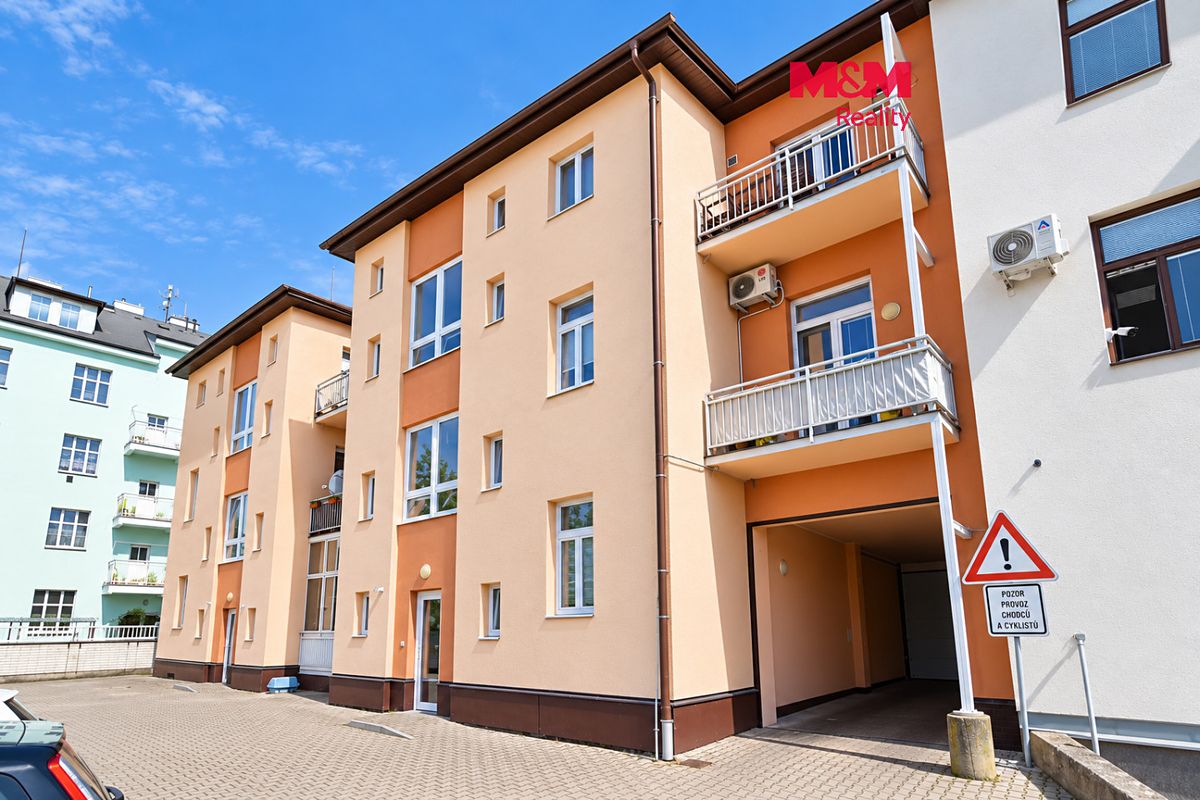 Pronájem bytu 2+kk 64 m²