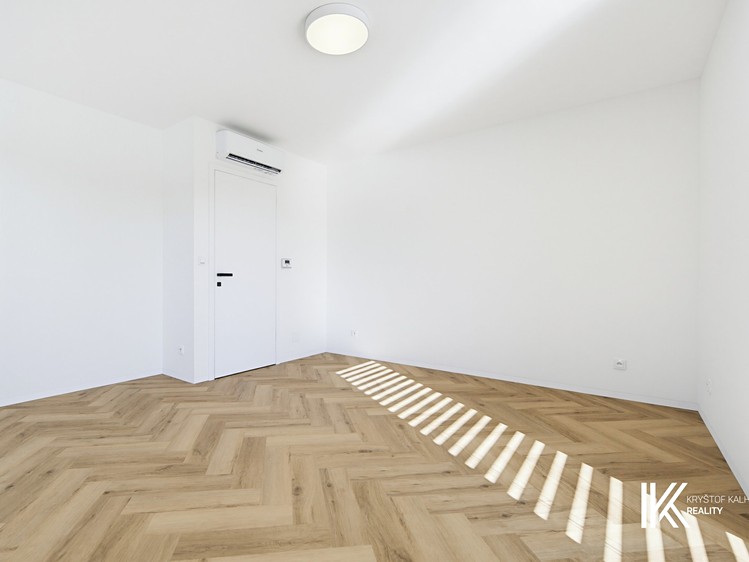 Будинок на продаж, 120 м² (24 з 58)