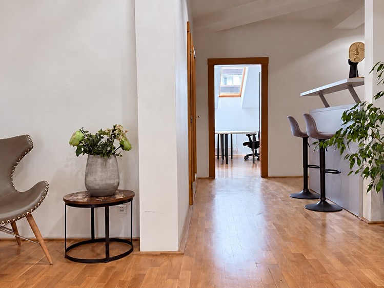 Комерційне приміщення в оренду, 162 м² (2 з 11)