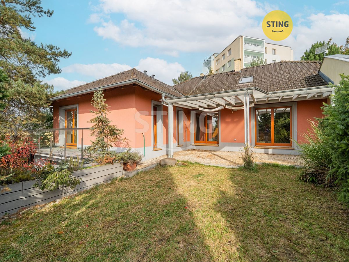 Prodej rodinného domu 270 m², pozemek 554 m², Opava – fotka 1 z 3