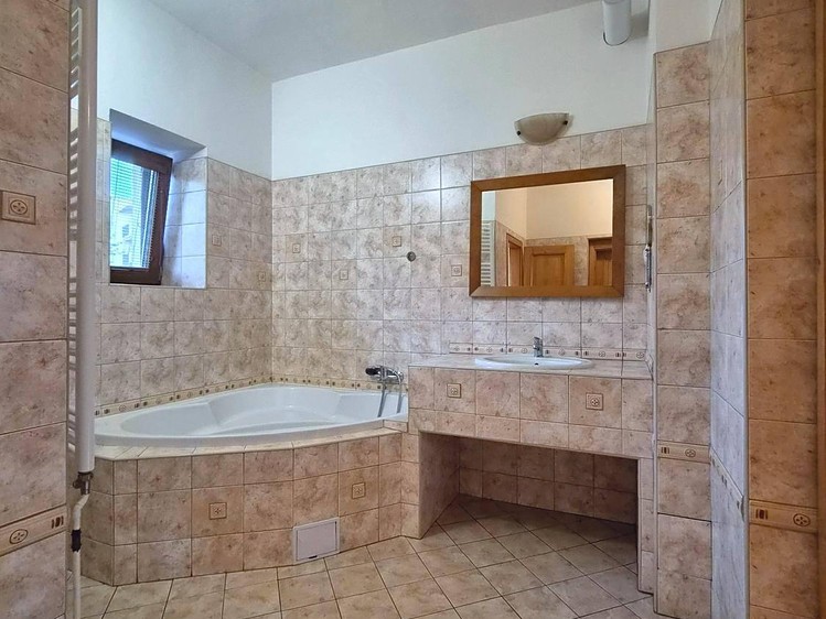 Haus zur Miete, 209 m² (17 von 20)