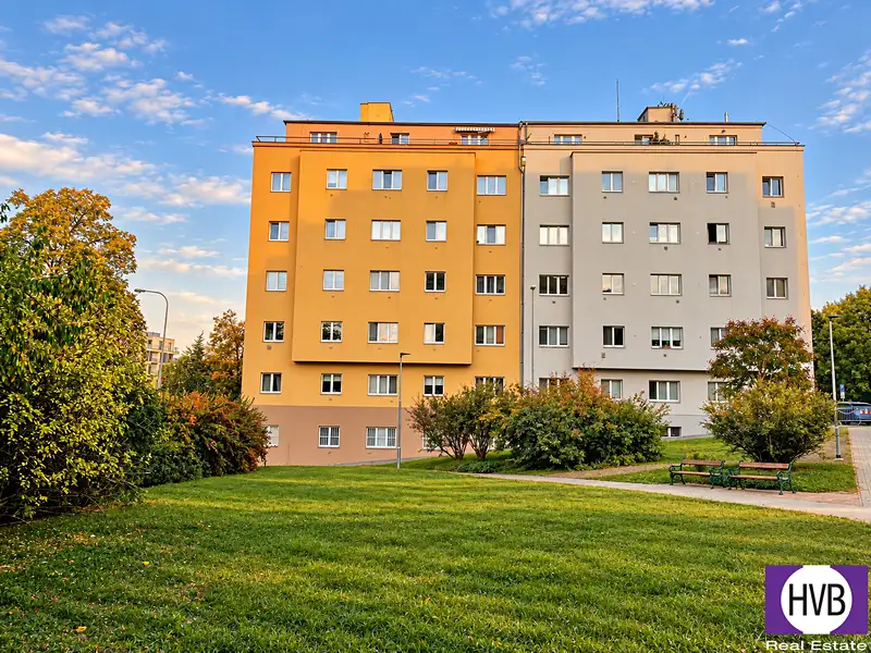 Prodej bytu 2+kk 41 m², Praha – náhled fotky 1