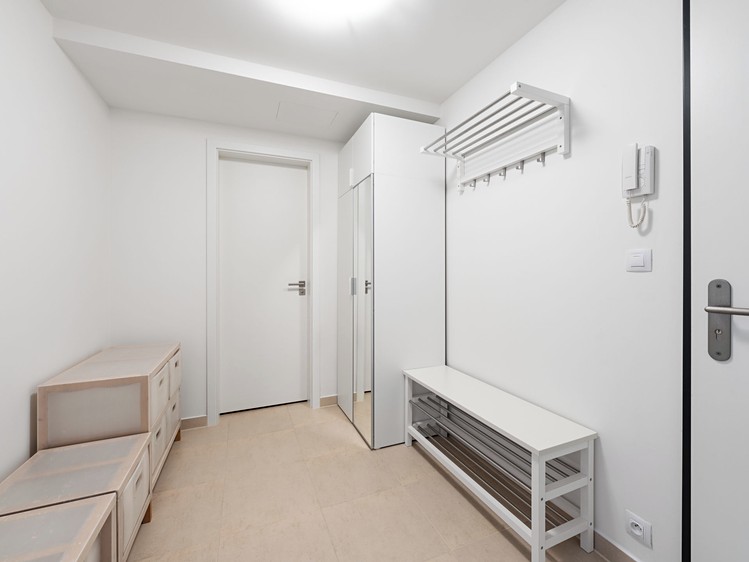Pronájem bytu 1+kk, 36 m² (10 z 12)