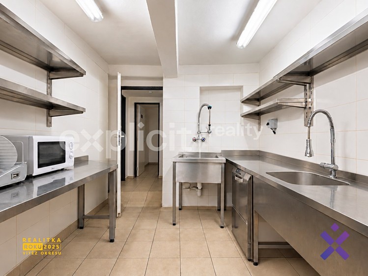 Комерційне приміщення на продаж, 55 м² (13 з 25)