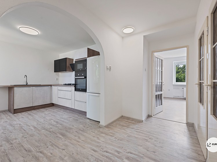 Prodej bytu 2+1, 57 m² (8 z 12)