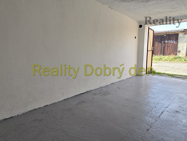 Prodej nemovitosti, 19 m² (1 z 7)