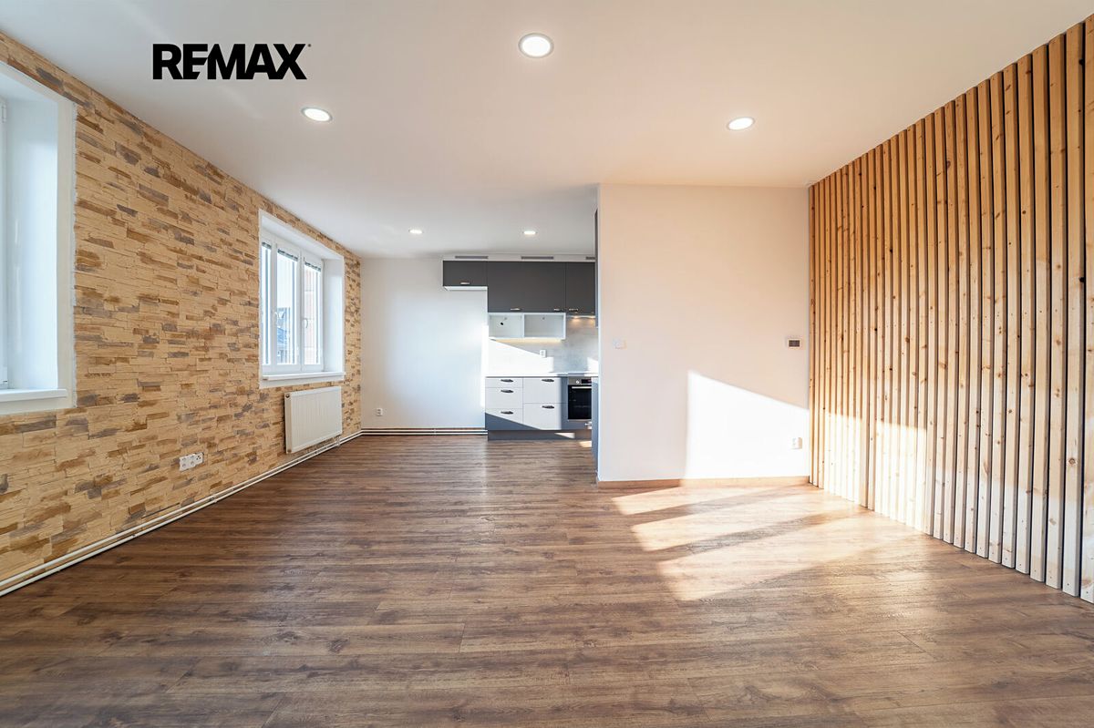 Pronájem bytu 3+kk 86 m²