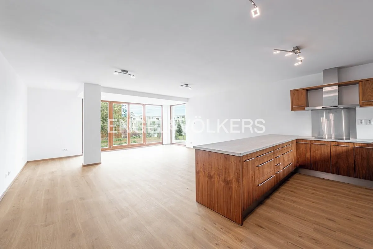 Pronájem rodinného domu 265 m², pozemek 250 m²