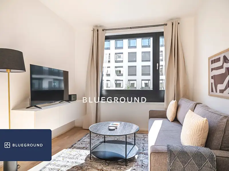 Pronájem bytu 2+kk 45 m², Praha – náhled fotky 1