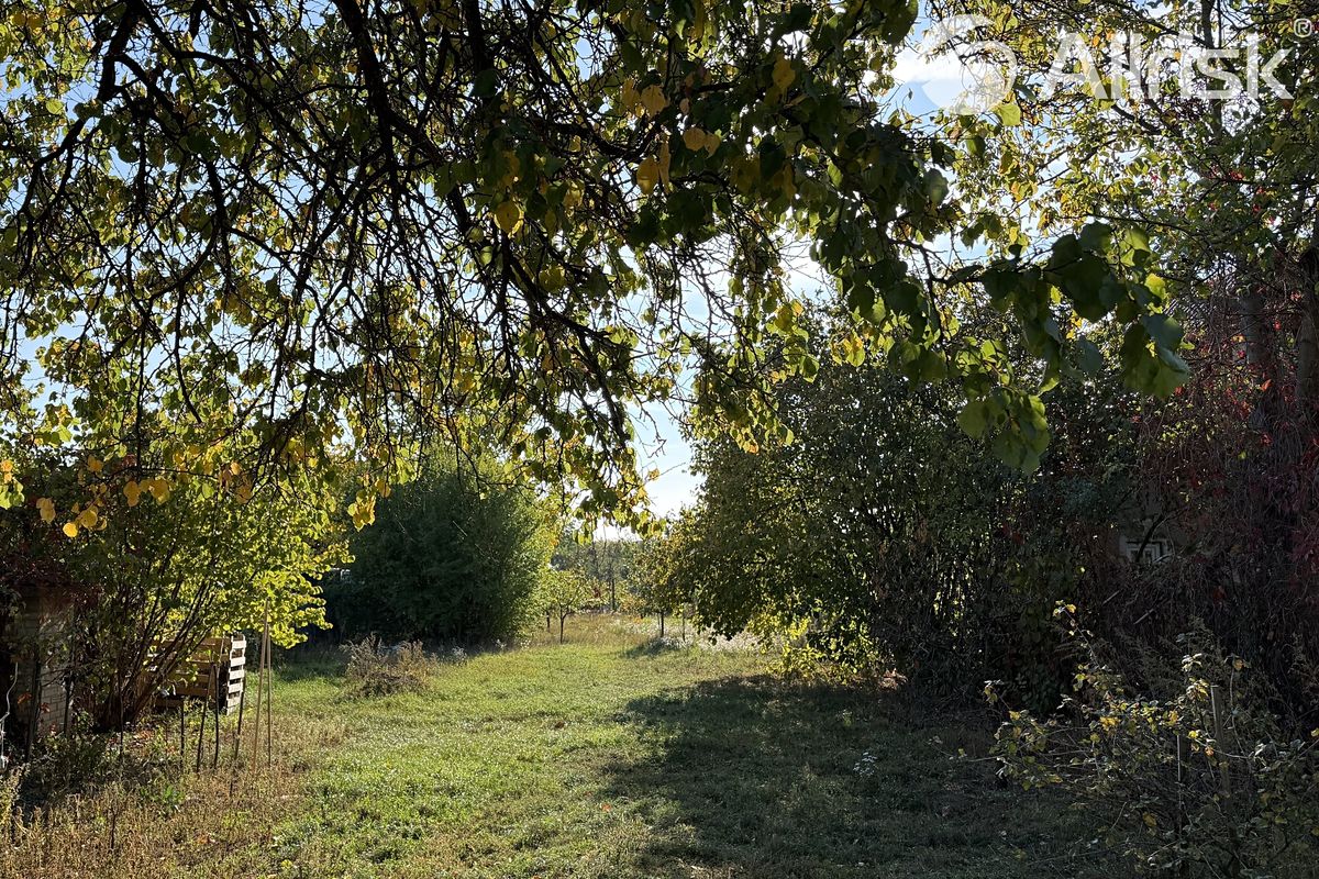 Prodej zahrady 910 m², Vojkovice – fotka 1 z 3