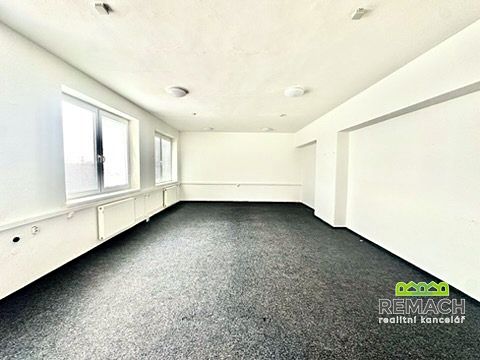 Pronájem kanceláře 15 m², Staré Město – fotka 1 z 3