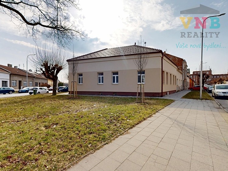 Gewerbefläche zum Kauf, 205 m² (1 von 43)