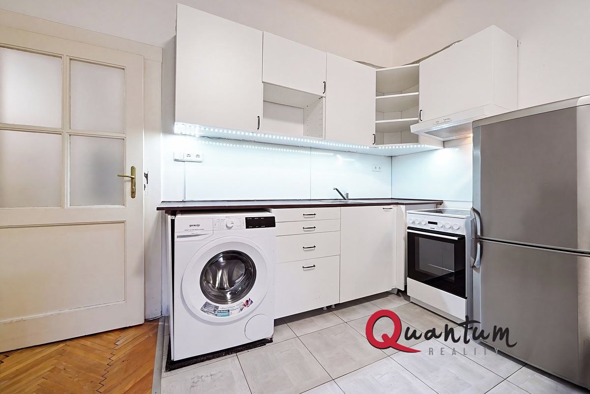 Prodej bytu 2+kk 46 m², Praha – fotka 1 z 3