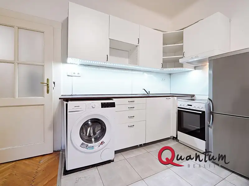 Prodej bytu 2+kk 46 m², Praha – náhled fotky 1