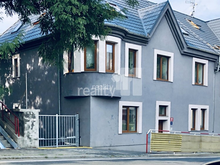 Квартира 1+kk в оренду, 28 м² (17 з 17)