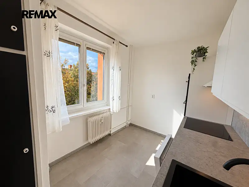 Prodej bytu 3+1 61 m², Teplice – náhled fotky 3
