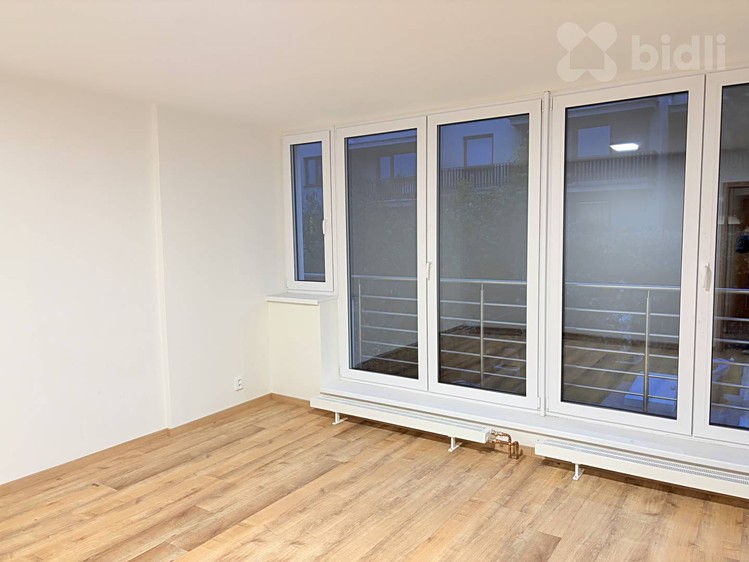Pronájem bytu 4+1, 104 m² (8 z 21)