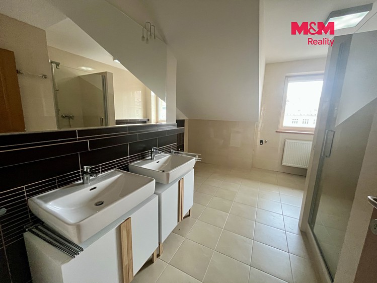 Wohnung 3+1 zur Miete, 123 m² (9 von 28)