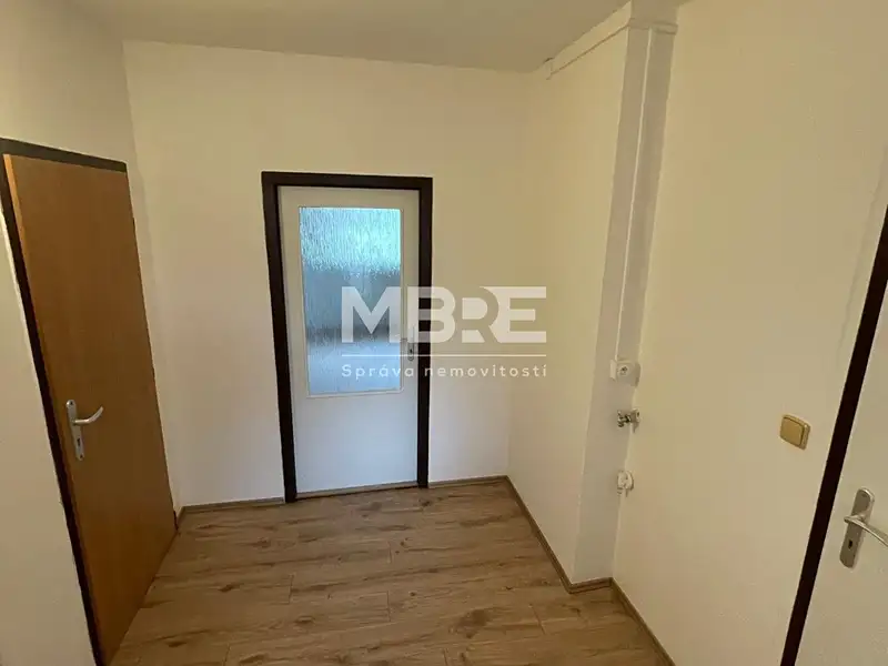 Pronájem bytu 2+kk 42 m², Děčín – náhled fotky 2