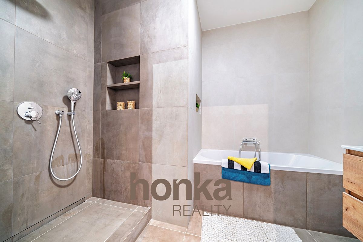 Prodej bytu 3+1 110 m², Praha – fotka 1 z 3